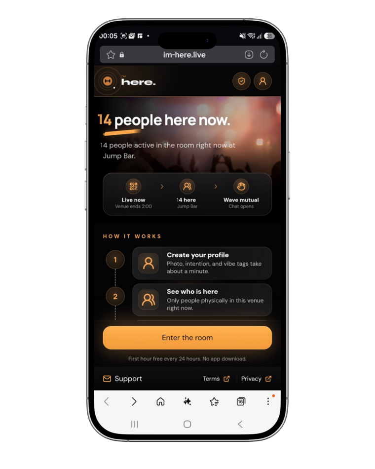The I'm Here live room on a phone, showing 14 people currently at a venue